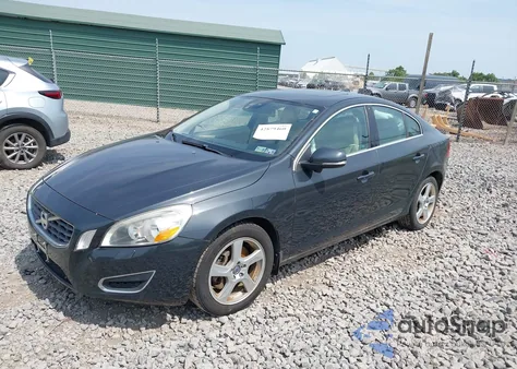 2012 Volvo S60 T5 из США, поврежденный, VIN YV1622FS4C2117091